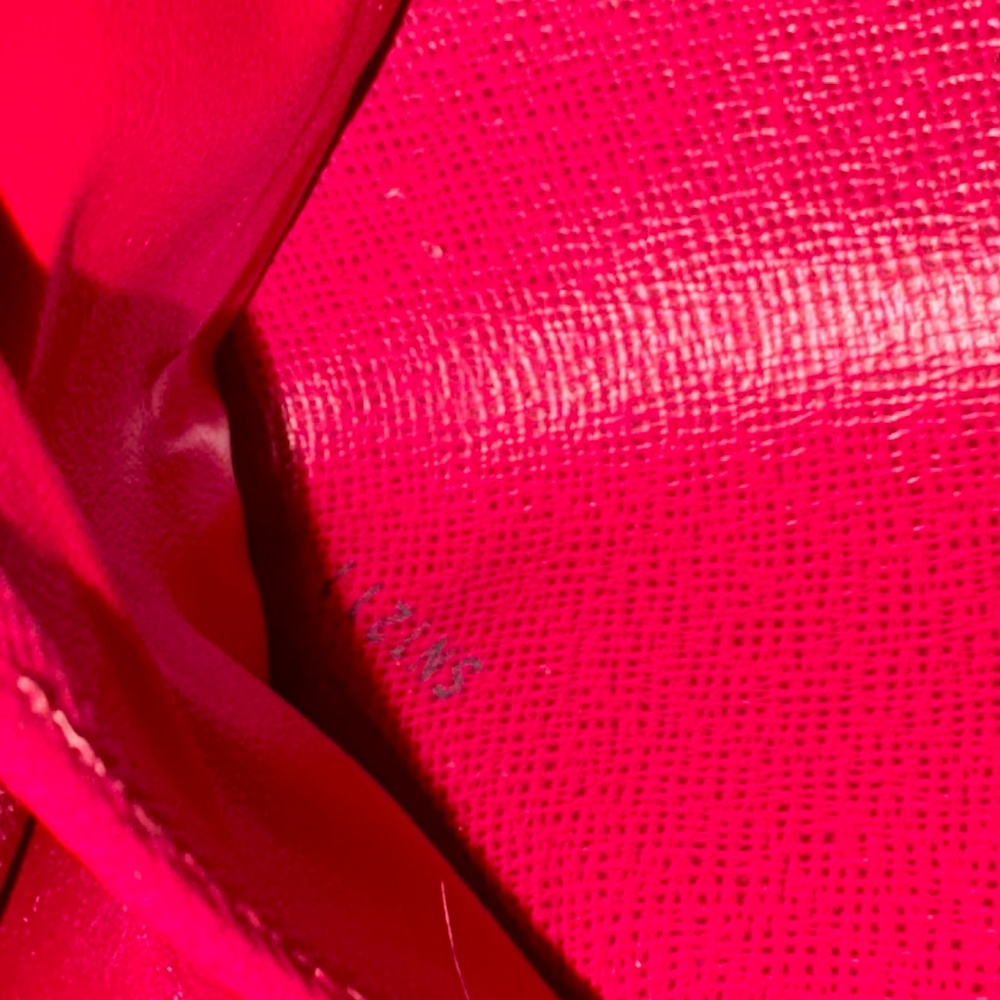 Louis Vuitton Monogram Sarah Wallet - Picture 7 of 8